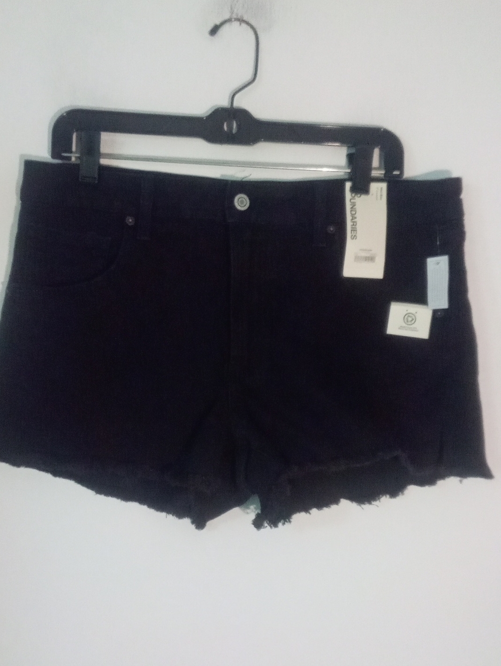 * No Boundaries Mid Rise Black Denim Shorts Size 12 NWT